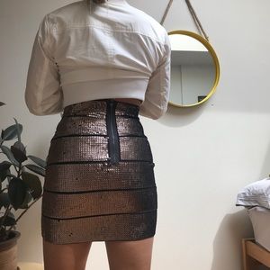 Sequenced BCBG skirt